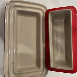 Le Creuset Stoneware Butter Dish with Lid in “Soleil” RED Size: 1/4 lb BRAND NEW